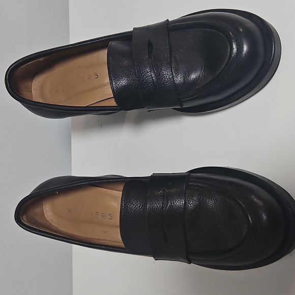 Ateliers Classic Black Women's Loafers - Picture 3 of 9
